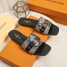 Louis Vuitton Slippers